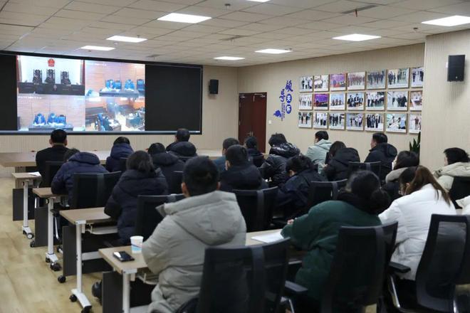 运费谈不拢货车司机留置货物怎么办？ ——一起运输合同纠纷引发的火狐电竞····丨宿法直播间(图1)